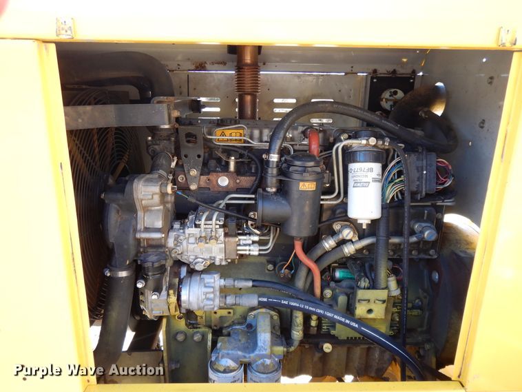 image for item DF5853 2007 Altec DC1820 wood chipper