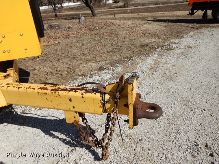 image for item DF5853 2007 Altec DC1820 wood chipper