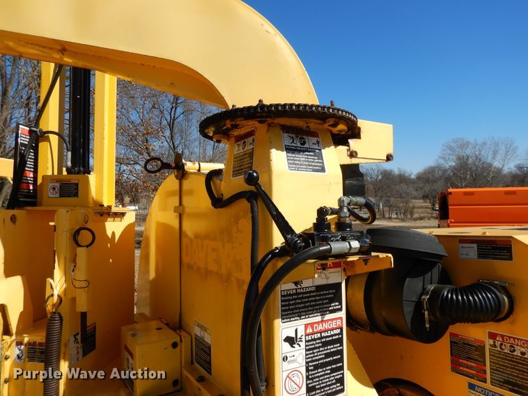 image for item DF5853 2007 Altec DC1820 wood chipper