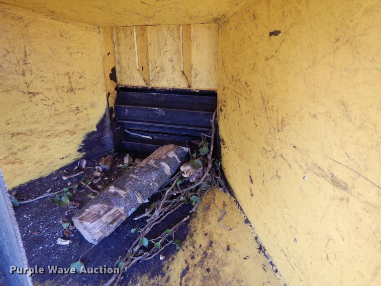 image for item DF5853 2007 Altec DC1820 wood chipper