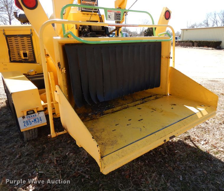 image for item DF5853 2007 Altec DC1820 wood chipper