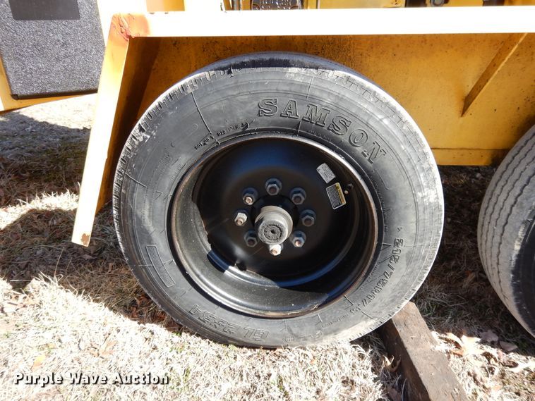 image for item DF5853 2007 Altec DC1820 wood chipper