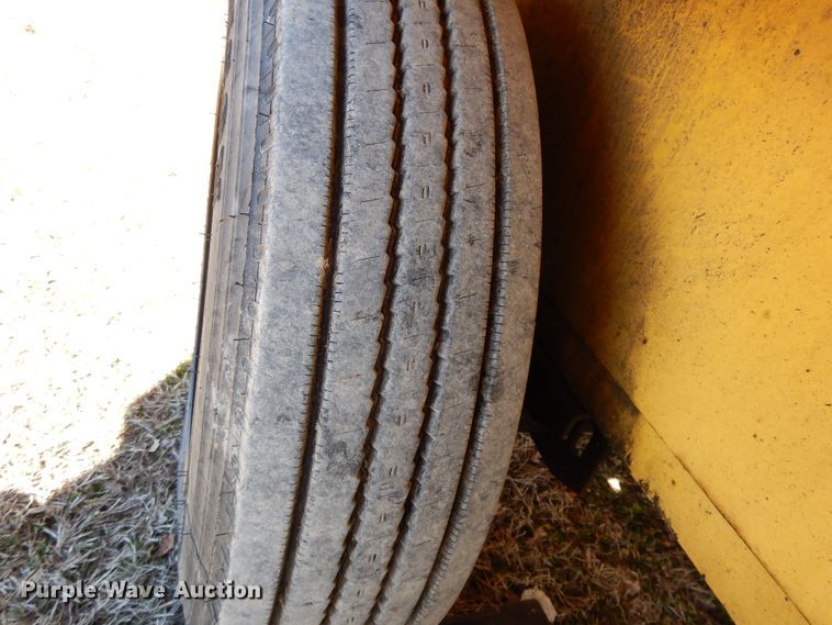 image for item DF5853 2007 Altec DC1820 wood chipper