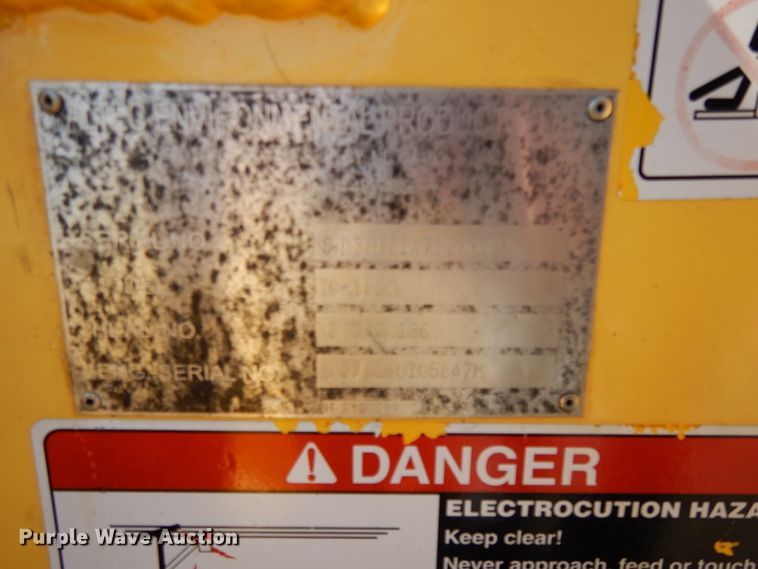 image for item DF5853 2007 Altec DC1820 wood chipper