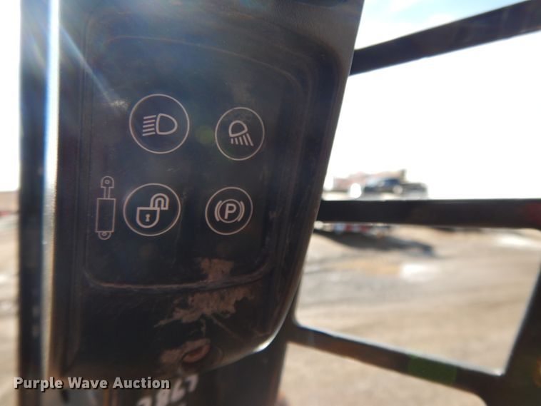 image for item DF5878 2006 Case 450  skid steer loader