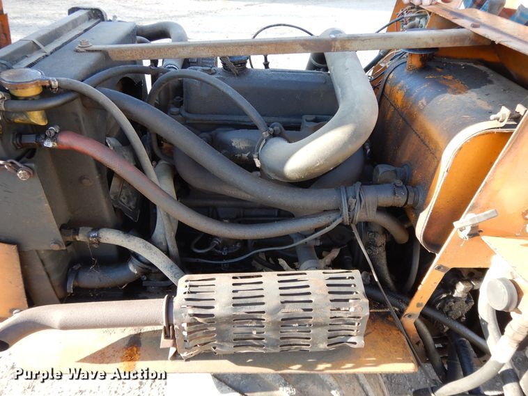 image for item DF5894 1981 Case Maxi Sneaker cable plow