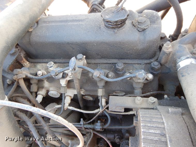 image for item DF5894 1981 Case Maxi Sneaker cable plow