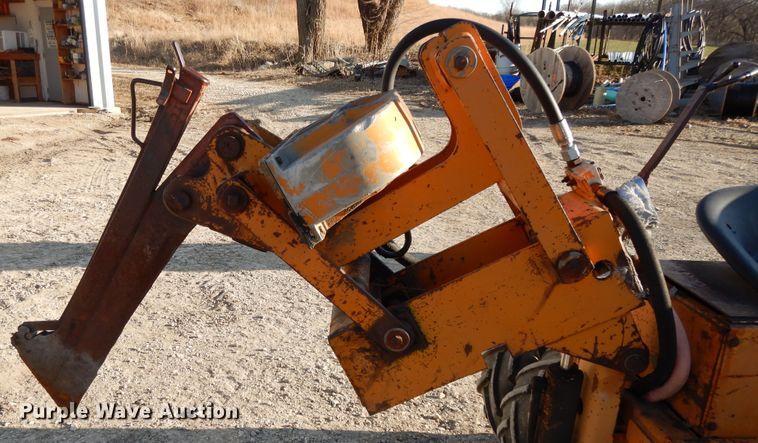 image for item DF5894 1981 Case Maxi Sneaker cable plow