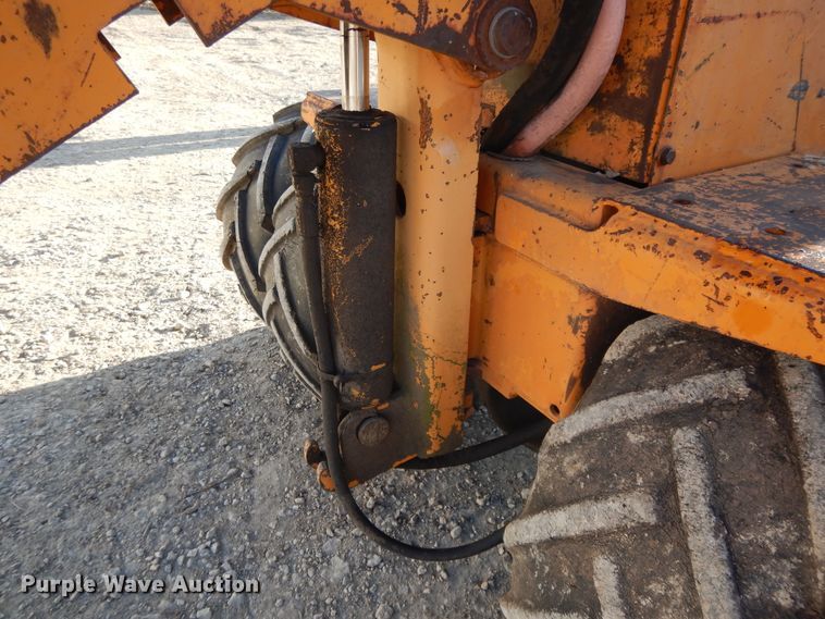 image for item DF5894 1981 Case Maxi Sneaker cable plow