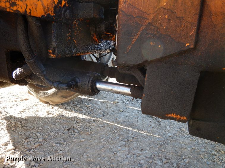 image for item DF5894 1981 Case Maxi Sneaker cable plow