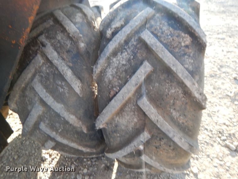 image for item DF5894 1981 Case Maxi Sneaker cable plow