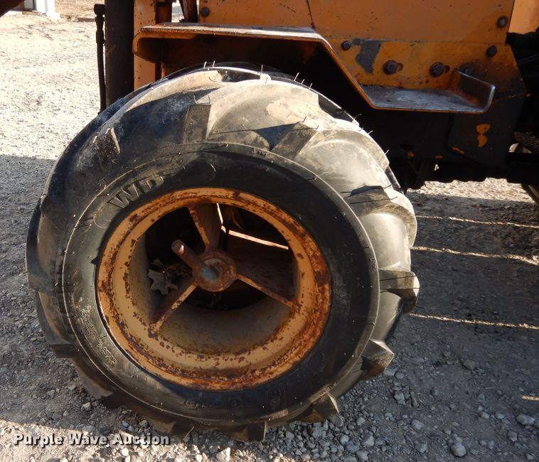 image for item DF5894 1981 Case Maxi Sneaker cable plow