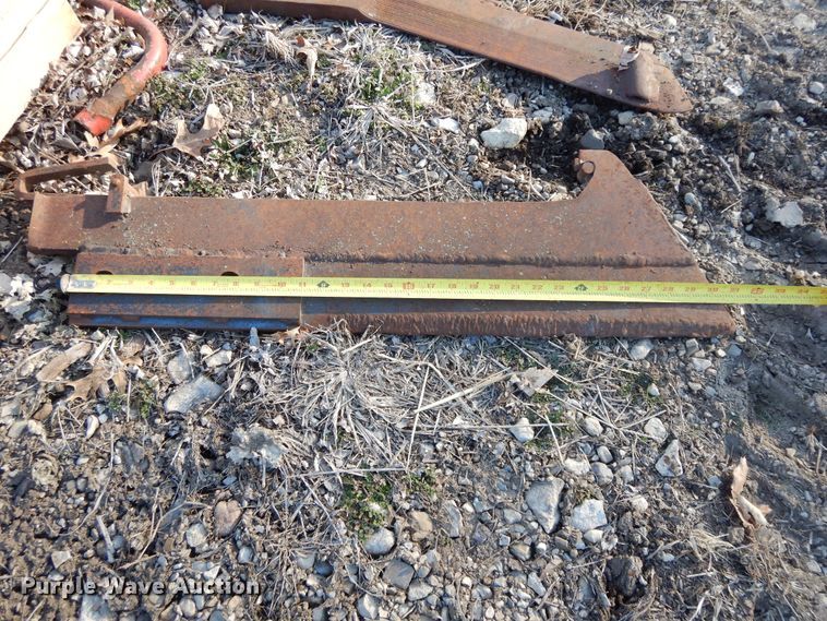 image for item DF5894 1981 Case Maxi Sneaker cable plow