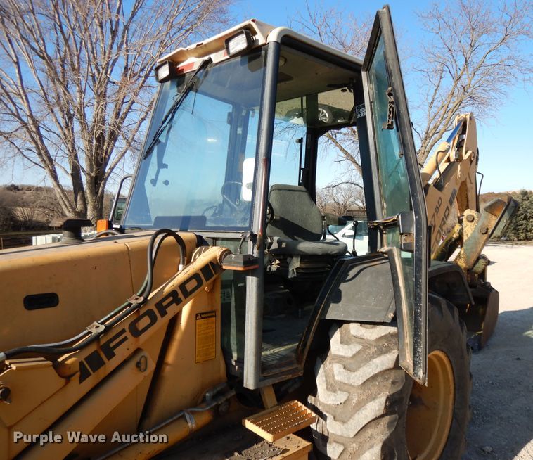 image for item DF5895 Ford 575D backhoe