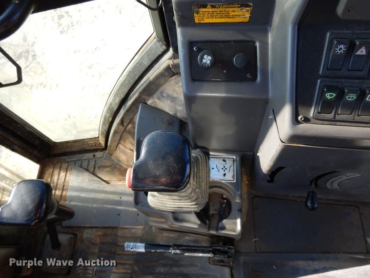 image for item DF5895 Ford 575D backhoe