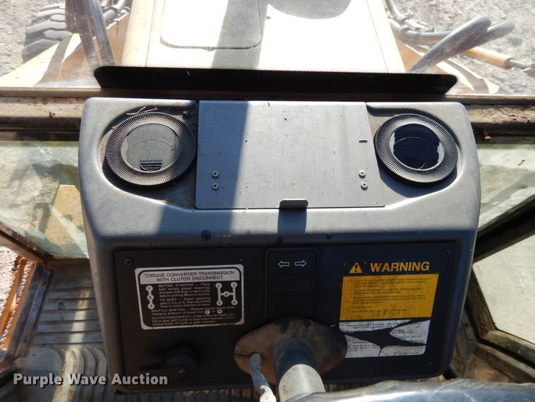 image for item DF5895 Ford 575D backhoe