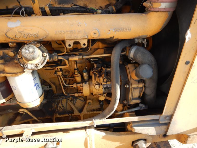image for item DF5895 Ford 575D backhoe