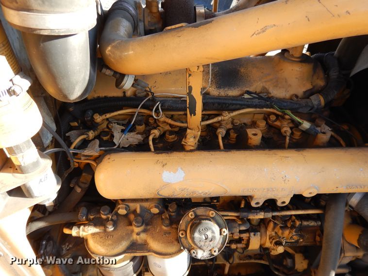 image for item DF5895 Ford 575D backhoe