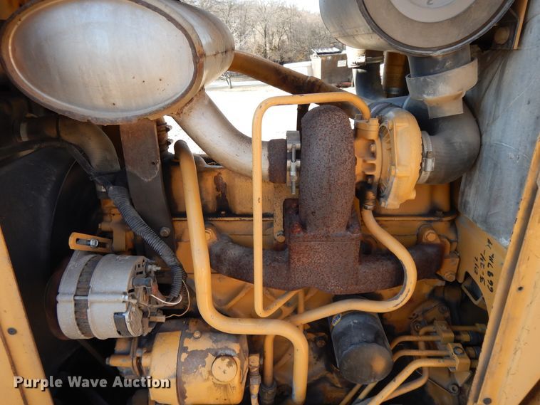 image for item DF5895 Ford 575D backhoe