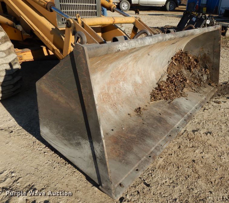 image for item DF5895 Ford 575D backhoe