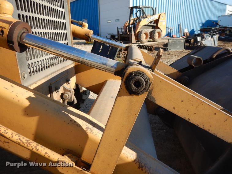image for item DF5895 Ford 575D backhoe