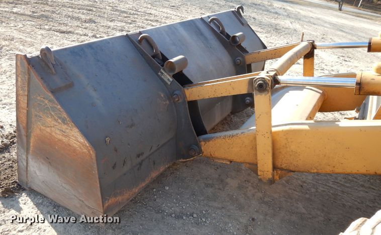 image for item DF5895 Ford 575D backhoe