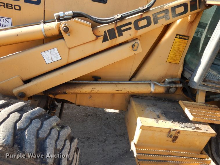 image for item DF5895 Ford 575D backhoe