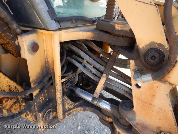 image for item DF5895 Ford 575D backhoe