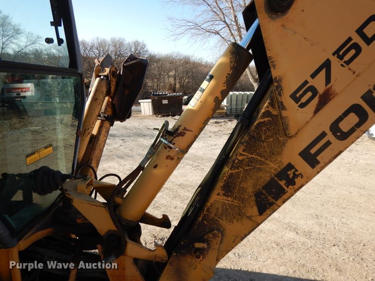 image for item DF5895 Ford 575D backhoe