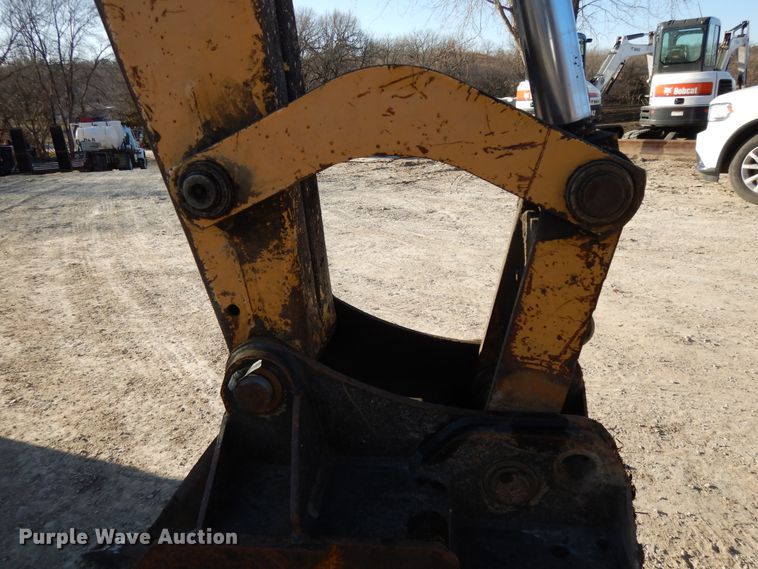 image for item DF5895 Ford 575D backhoe