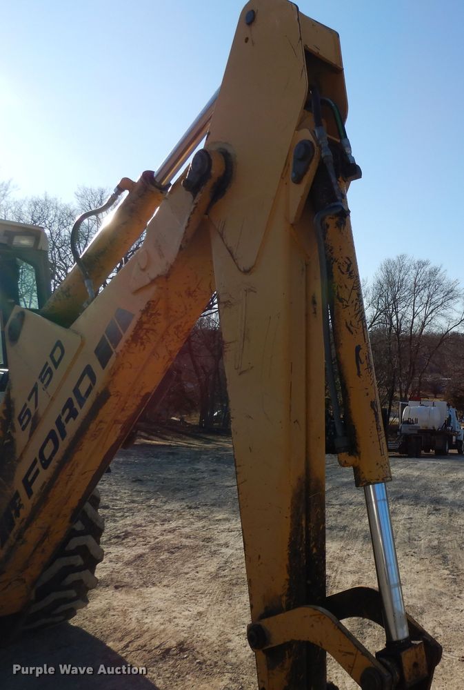 image for item DF5895 Ford 575D backhoe