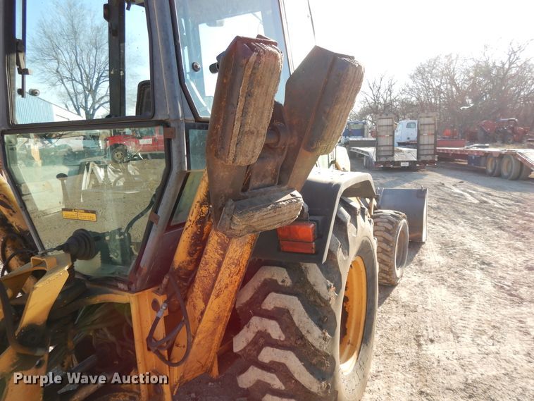 image for item DF5895 Ford 575D backhoe