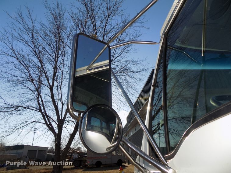 image for item DG2530 1999 Sterling L-Line truck cab and chassis