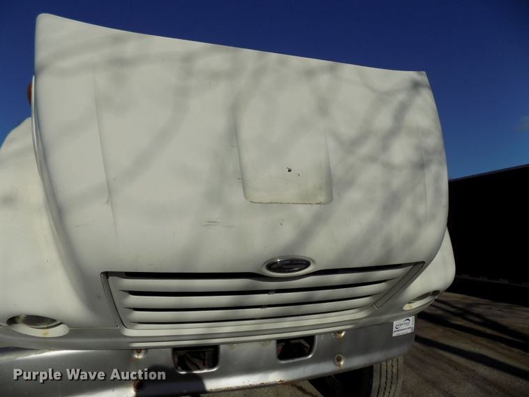 image for item DG2530 1999 Sterling L-Line truck cab and chassis