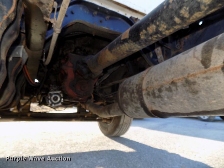 image for item DG2530 1999 Sterling L-Line truck cab and chassis