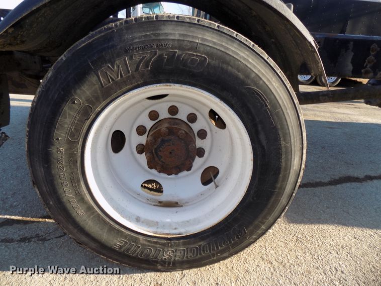 image for item DG2530 1999 Sterling L-Line truck cab and chassis