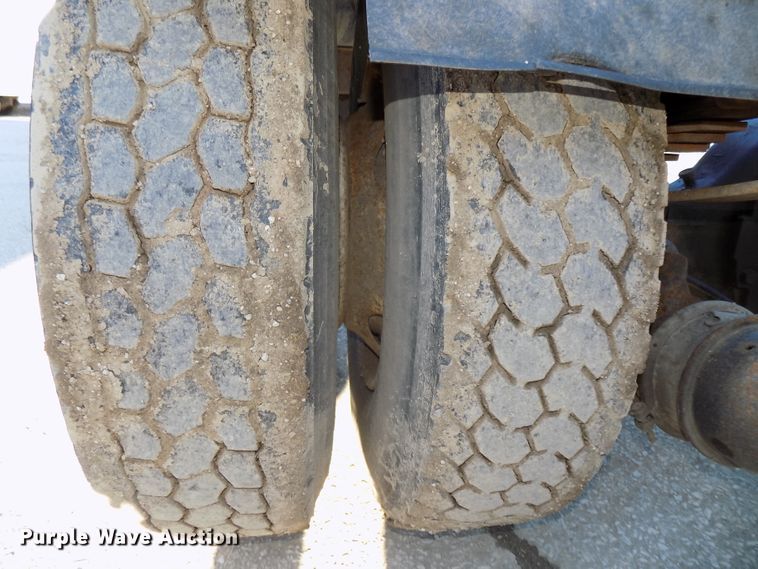 image for item DG2530 1999 Sterling L-Line truck cab and chassis