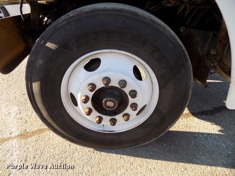 image for item DG2530 1999 Sterling L-Line truck cab and chassis