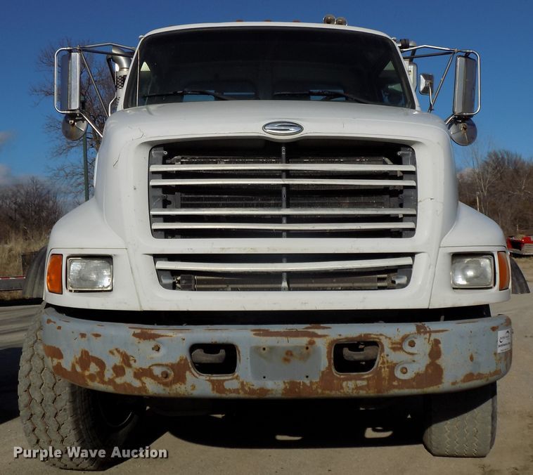 image for item DG2531 2000 Sterling L-Line roll-off container truck