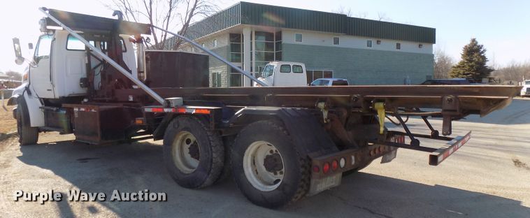 image for item DG2531 2000 Sterling L-Line roll-off container truck