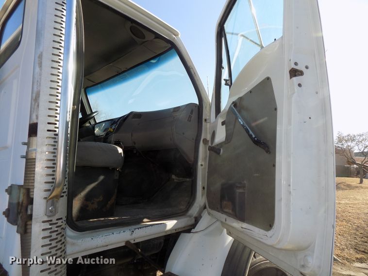 image for item DG2531 2000 Sterling L-Line roll-off container truck