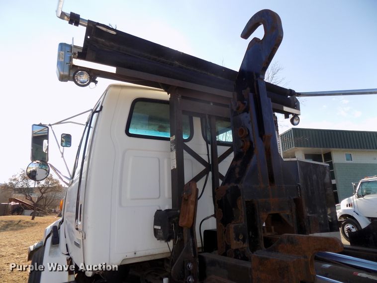 image for item DG2531 2000 Sterling L-Line roll-off container truck