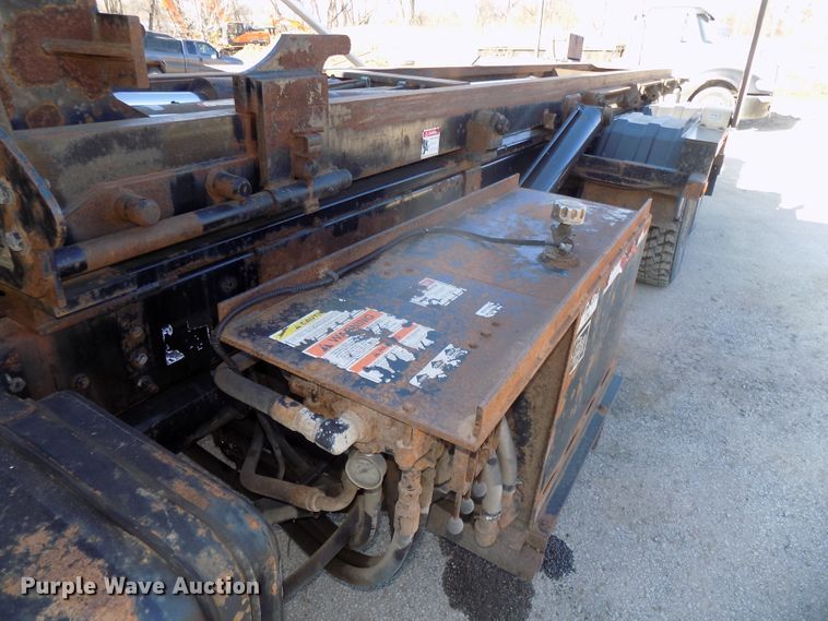 image for item DG2531 2000 Sterling L-Line roll-off container truck