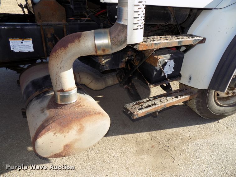 image for item DG2531 2000 Sterling L-Line roll-off container truck