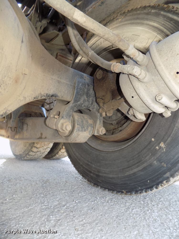 image for item DG2531 2000 Sterling L-Line roll-off container truck