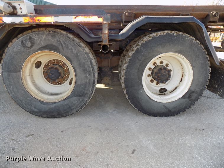 image for item DG2531 2000 Sterling L-Line roll-off container truck