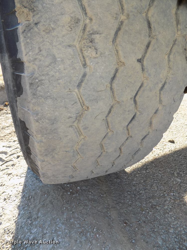 image for item DG2531 2000 Sterling L-Line roll-off container truck