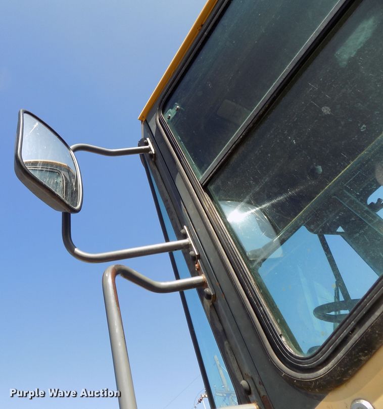 image for item DG2540 1999 Komatsu WA320-3MC wheel loader