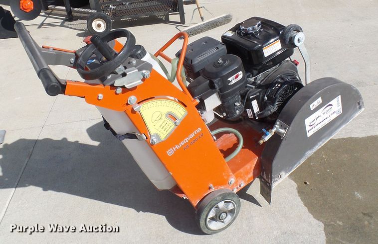 image for item DG5565 Husqvarna FS400LV concrete saw