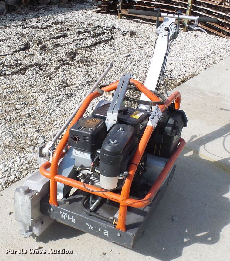image for item DG5567 2010 Husqvarna Soff Cut X2000E concrete saw
